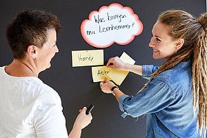 Ein Lerncoach unterstützt die Auszubildenden