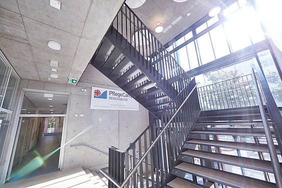 Das Treppenhaus der Berufsfachschule