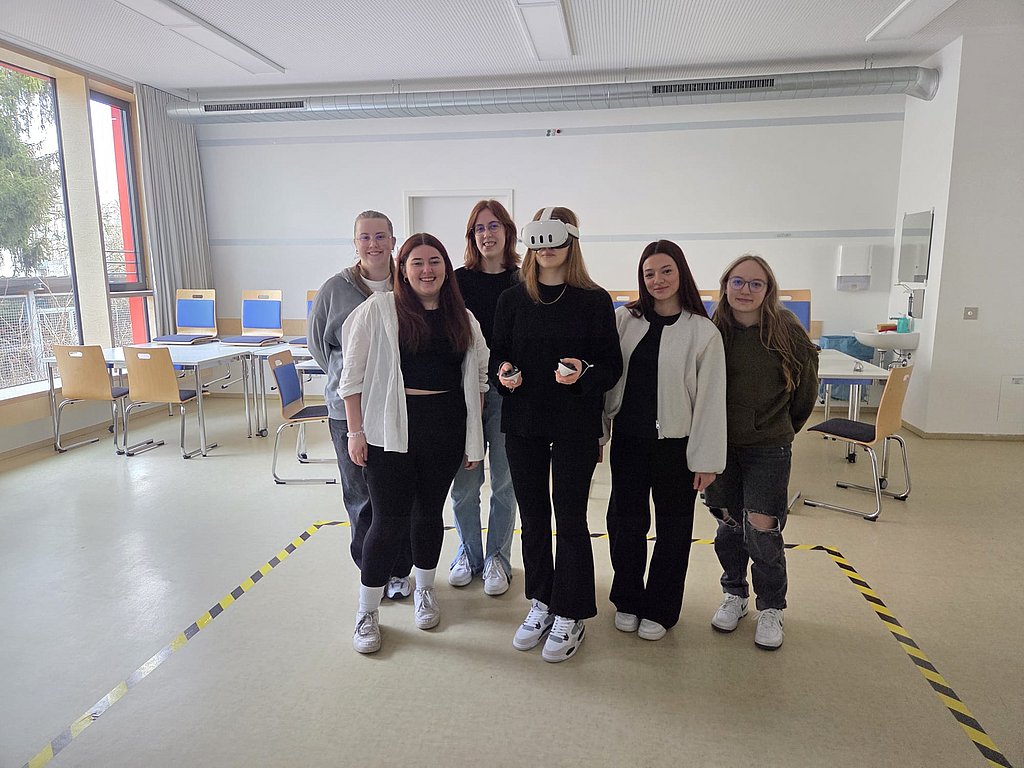 VR-Brillen am PflegeCampus